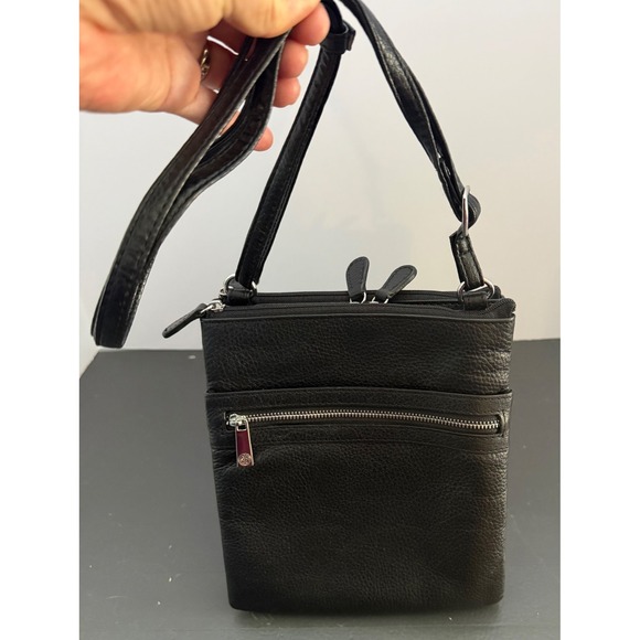 Giani Bernini Handbags - Giani Bernini Softy Core Black Leather Crossbody Silver Hardware Organize Travel